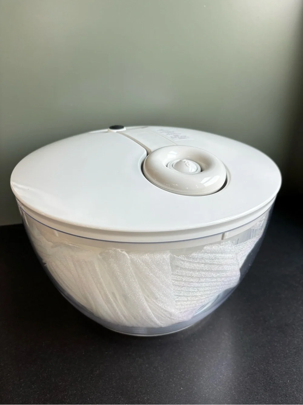 New Pampered Chef 1785 Salad and Berry Spinner, 7 Quart, Healthy Food Prep Tool